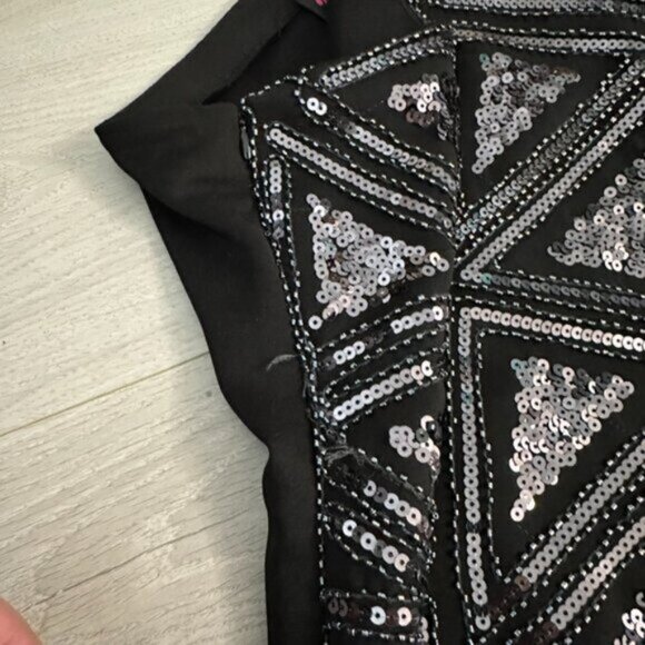 2B BEBE One-Shoulder Sequin Mini Dress Black Medium Party Glam Edgy New With Tag - Picture 8 of 11